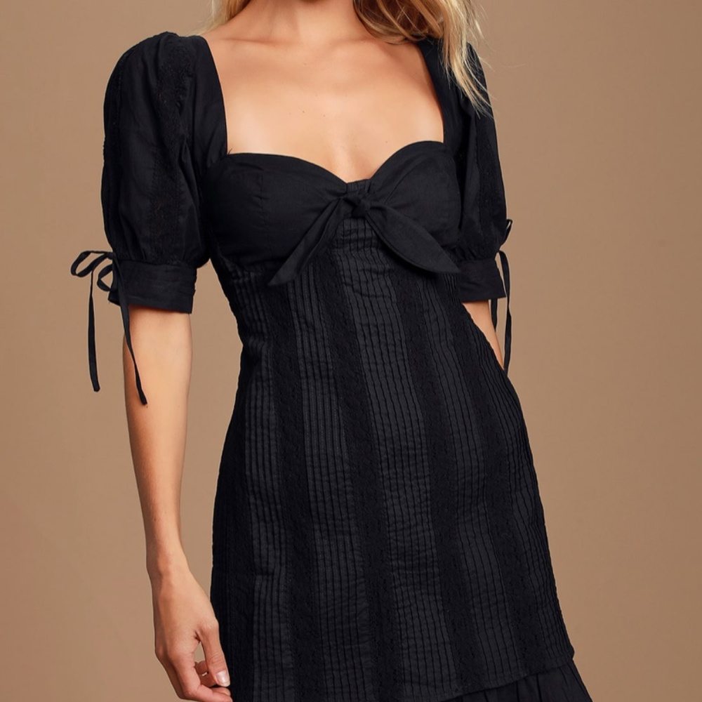 Lulu's Ryleigh Black Tie-Front Pleated Mini Dress